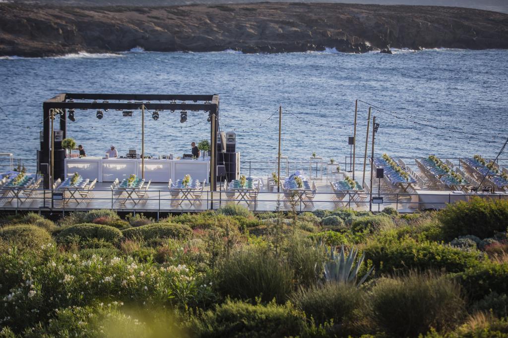N&G Antiparos wedding - Image 31