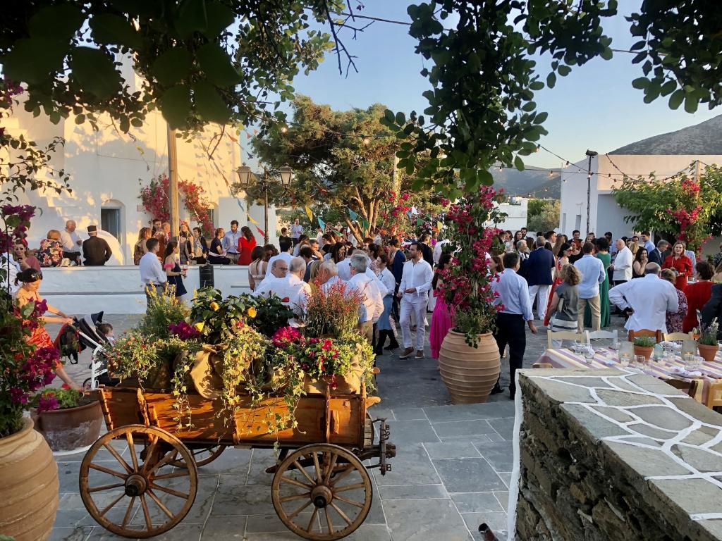 E&P Sifnos pre-wedding & wedding - Image 12